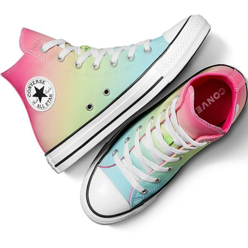 Converse All Star Kids Chuck Taylor Bright Ombré Sneakers Size 6 NEW